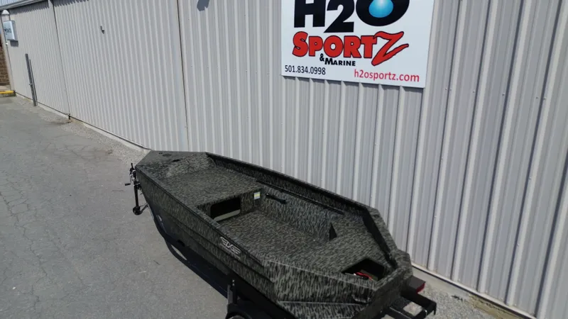 Slide: The Image of Edge Boats 553DB Camo 2026 - 2