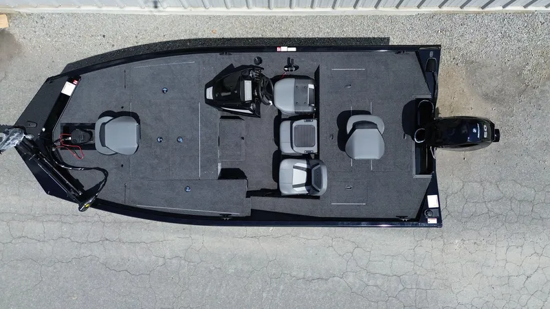 Slide: The Image of Lowe STINGER 175 W/ 60HP 2026 - 4