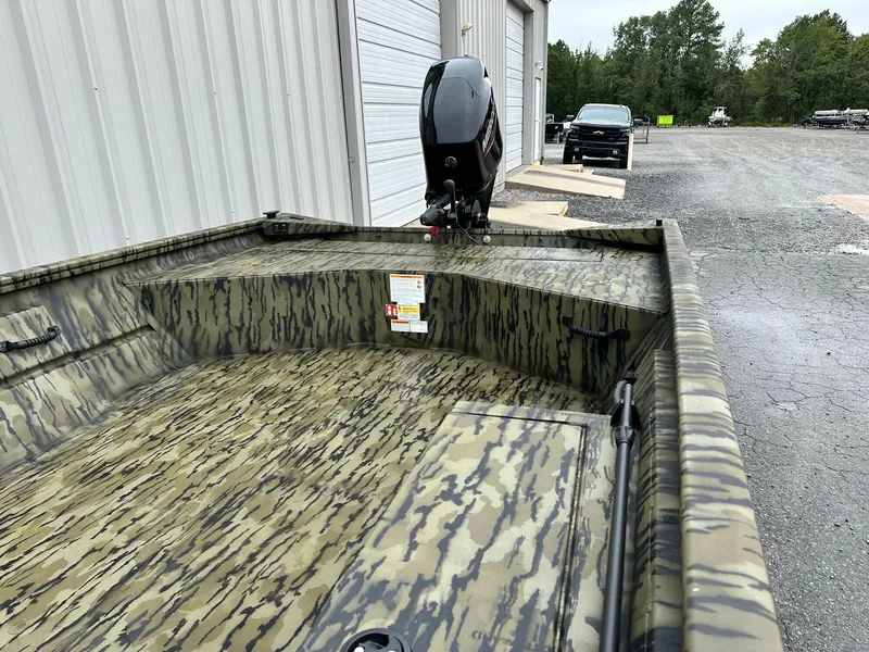 Slide: The Image of Lowe RX1860 Deluxe Tiller 2026 - 6