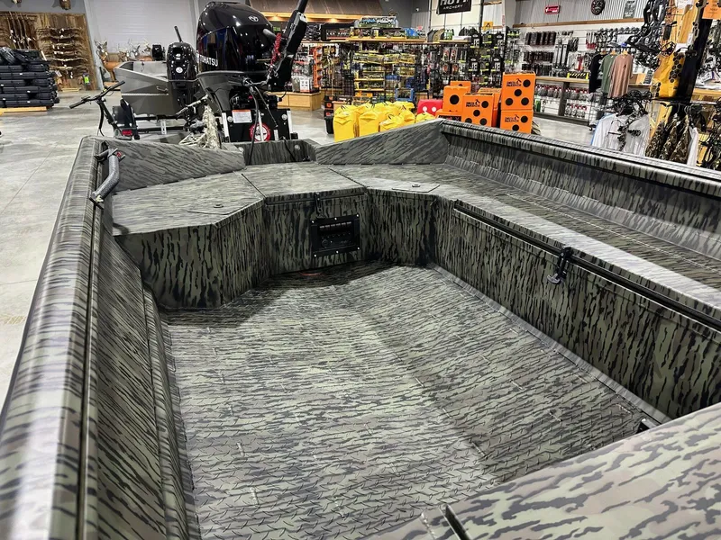 Slide: The Image of Reaper Boats 656ST TIMBER REAPER 2026 - 4