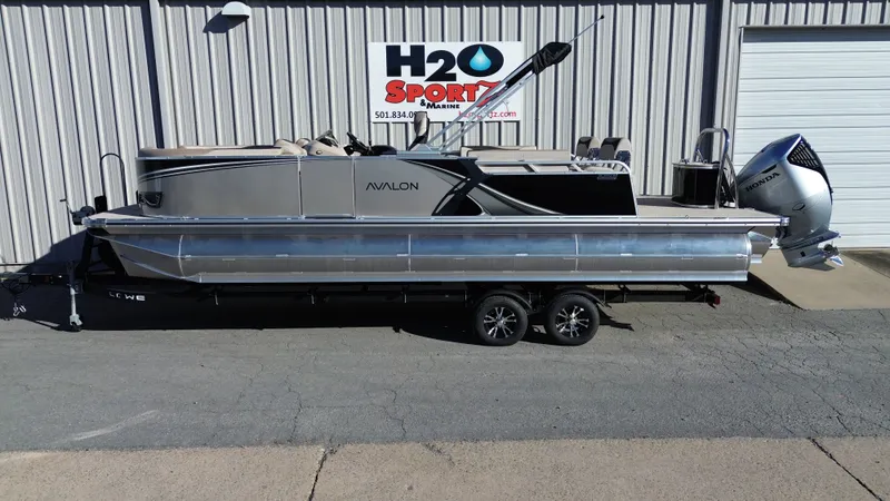 The Image of Avalon 2585 LSZ QUAD LOUNGER SHIFT 2026 - 1