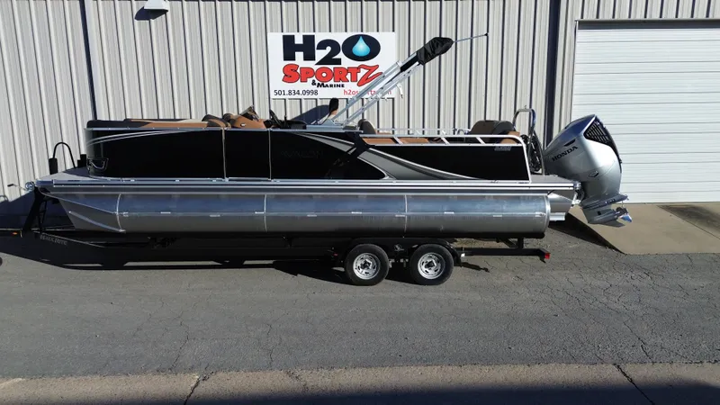 The Image of Avalon 2385 LSZ Virtual Rear Lounger 2026 - 1