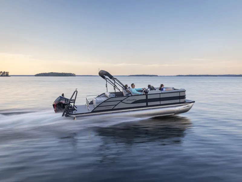 Slide: The Image of Bentley Pontoons Legacy 220 Swingback 2026 - 12