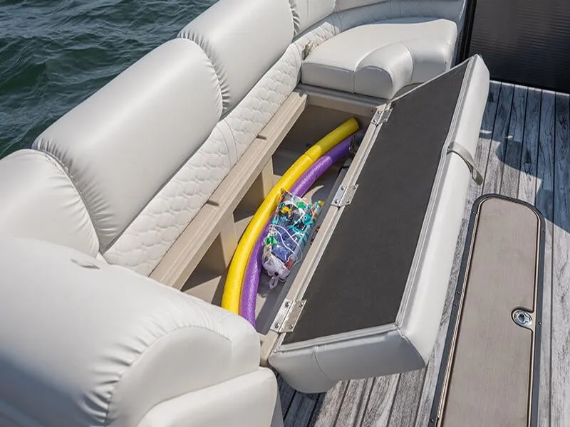 Slide: The Image of Crestliner RALLY DX 2020 - 10