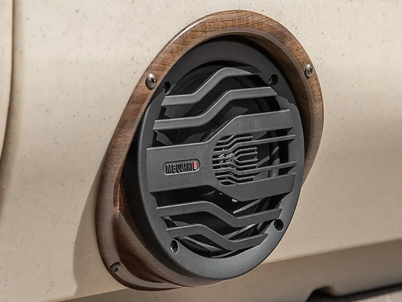 Slide: The Image of Crestliner RALLY DX 2020 - 11