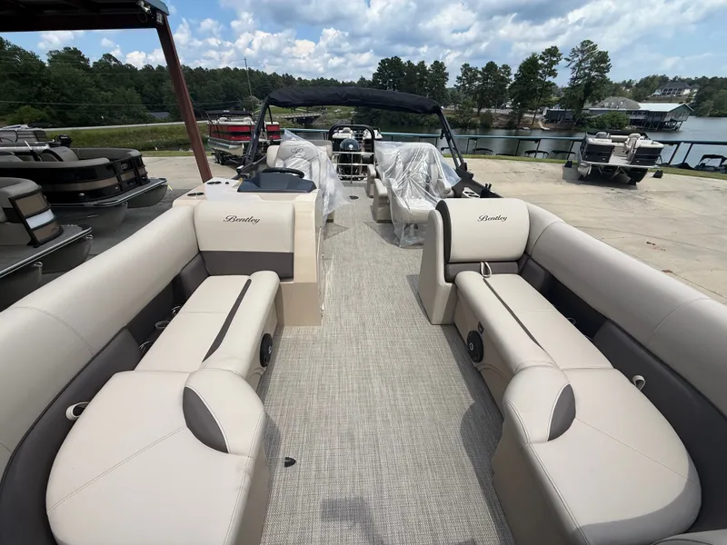 Slide: The Image of Bentley Pontoons Legacy 220 Quad 2026 - 5