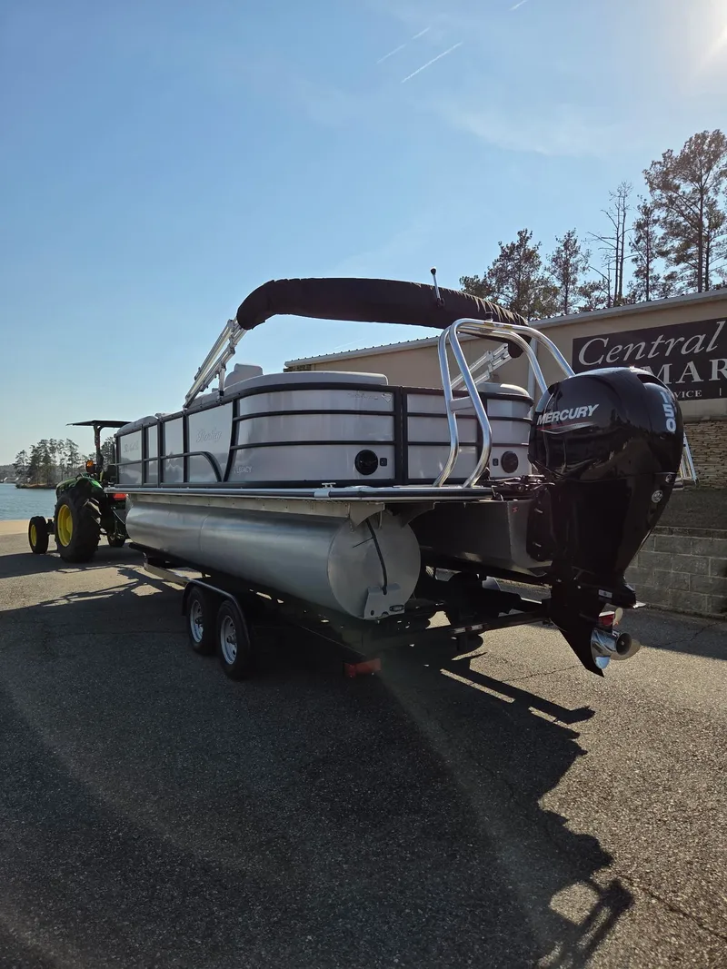 Slide: The Image of Bentley Pontoons navigator 2023 - 12