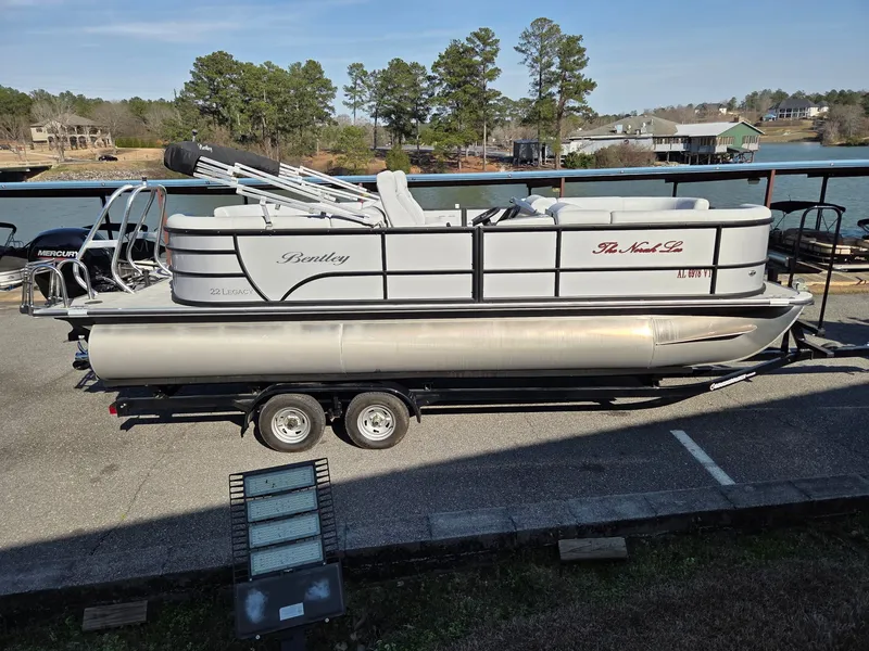 Slide: The Image of Bentley Pontoons navigator 2023 - 2