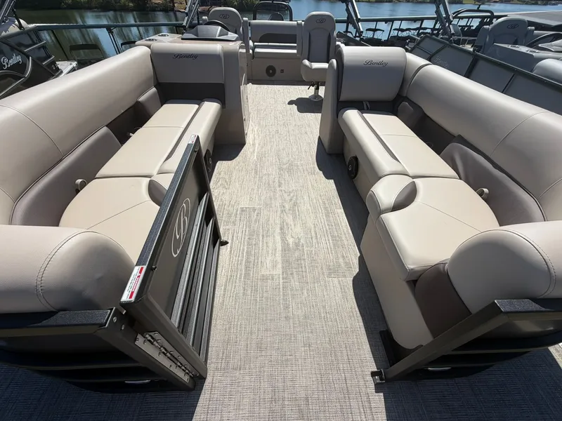 Slide: The Image of Bentley Pontoons Legacy 240 Swingback 2026 - 3
