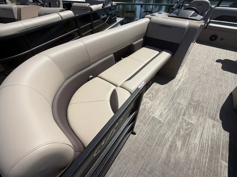 Slide: The Image of Bentley Pontoons Legacy 240 Swingback 2026 - 5