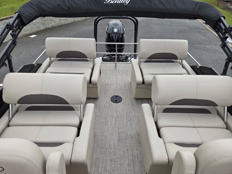 Slide: The Image of Bentley Pontoons Legacy Quad 223 2026 - 2