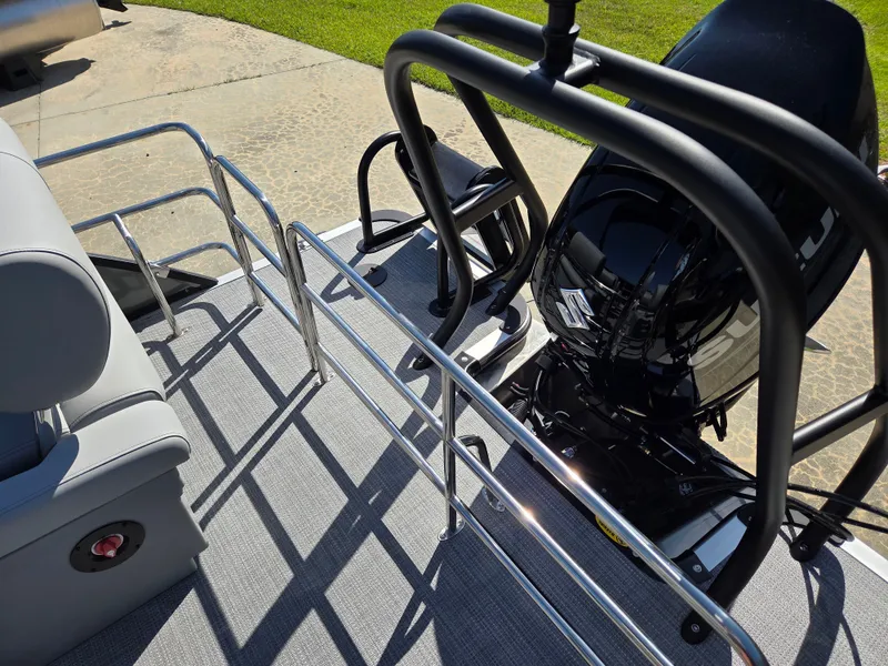 Slide: The Image of Bentley Pontoons Legacy Quad Swing Back 223 2026 - 12