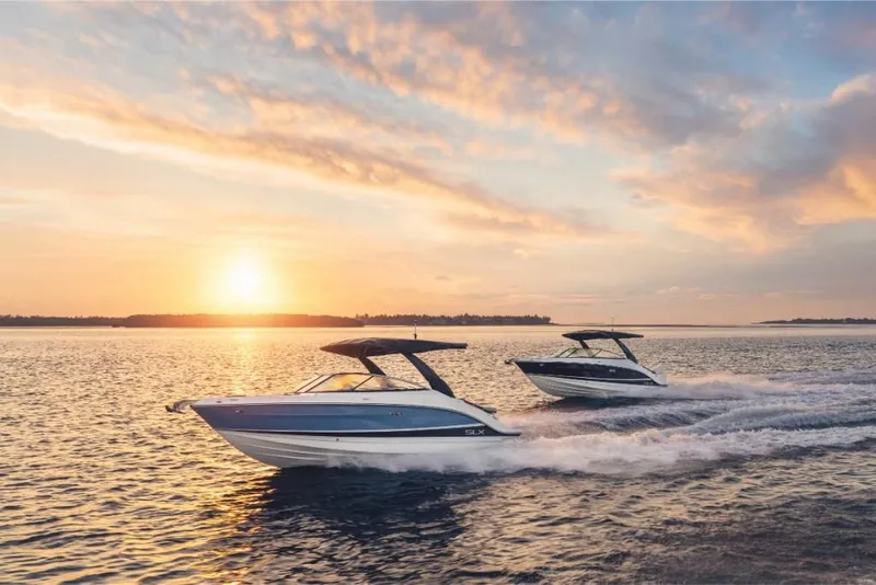 Slide: The Image of 2023-Sea-Ray-SLX-260-MarineMax - 29