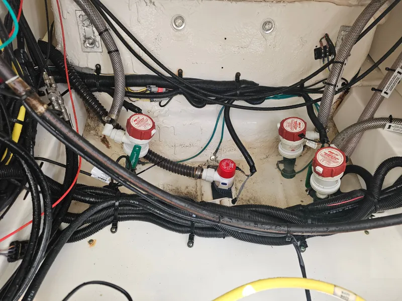 Slide: The Image of Robalo Cayman 246 2021 - 15