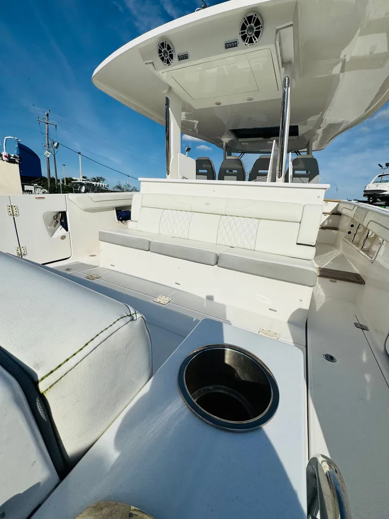 Slide: The Image of 2022 REGAL 38 SAV - Image 10 - 10