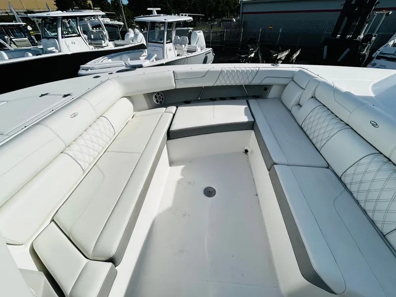 Slide: The Image of 2022 REGAL 38 SAV - Image 24 - 24