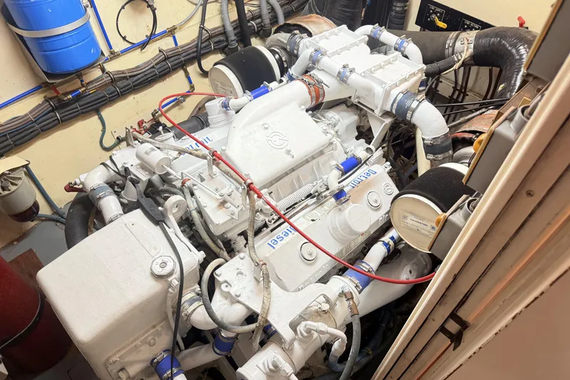 Slide: The Image of STBD Engine - 45