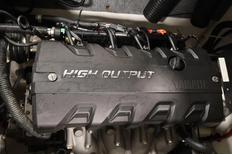 Slide: The Image of 2016 Yamaha SX190 high output engine close-up with visible wiring and components. - 31