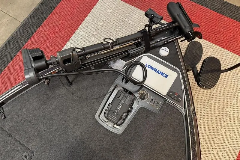 Slide: The Image of 2026 Ranger Z520R Cup-Equipped boat with Lowrance electronics and trolling motor. - 4