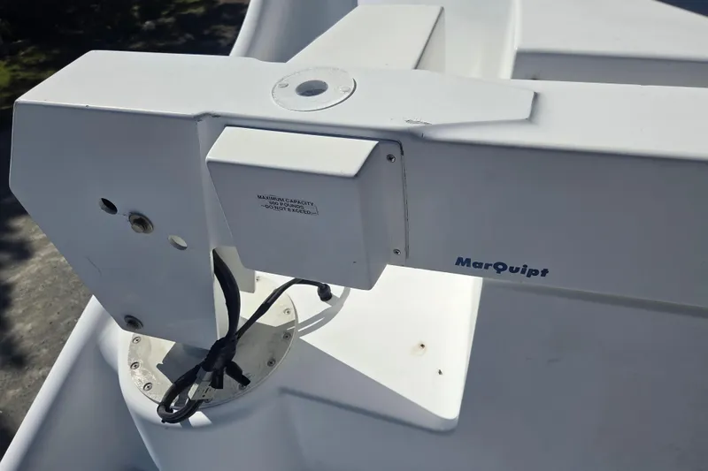 Slide: The Image of MarQuipt equipment on 2000 Carver 450 Voyager Pilothouse boat, close-up view. - 32