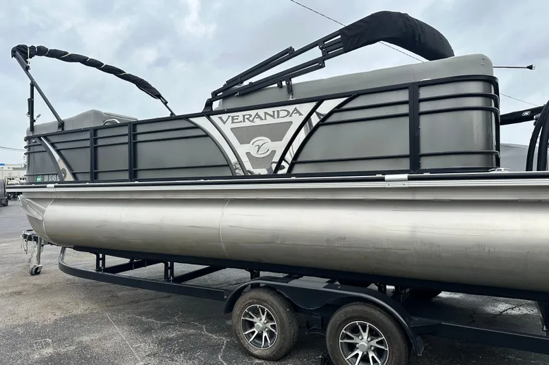 Slide: The Image of 2020 Veranda VTX22RC pontoon boat on trailer, side view. - 5