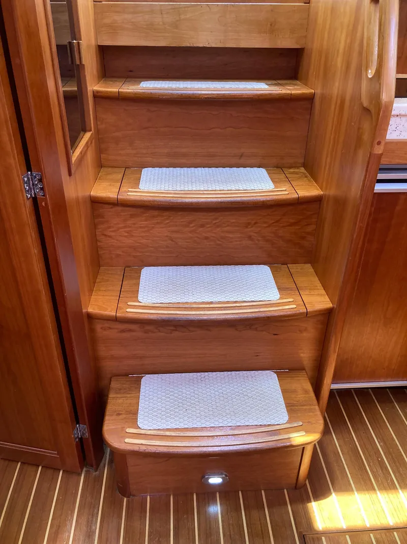 Slide: The Image of Sabreline 42 Express 2004 - 23