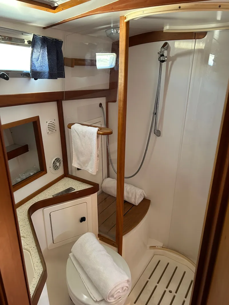 Slide: The Image of Sabreline 42 Express 2004 - 27