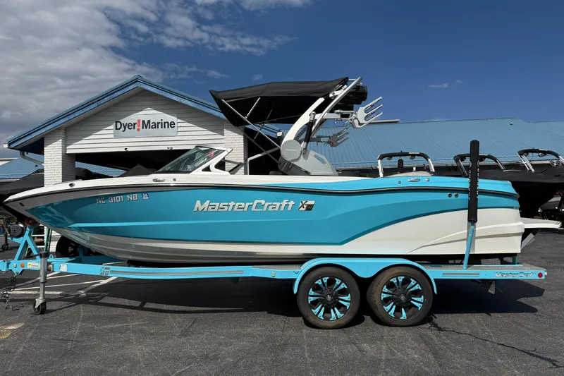 The Image of MasterCraft XT23 2017 - undefined