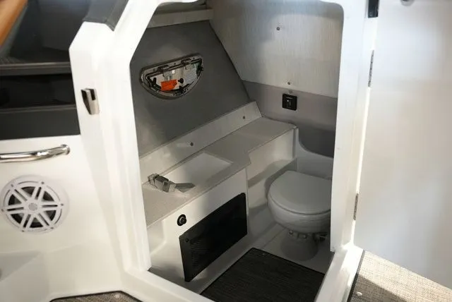 Slide: The Image of Cobalt R8 Outboard 2026 - 19