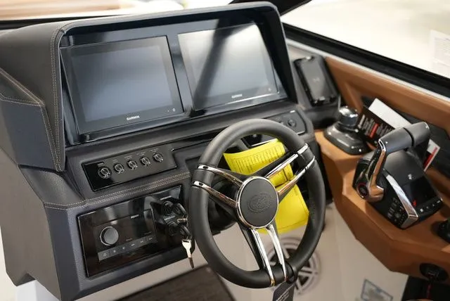 Slide: The Image of Cobalt R8 Outboard 2026 - 22