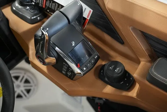 Slide: The Image of Cobalt R8 Outboard 2026 - 23