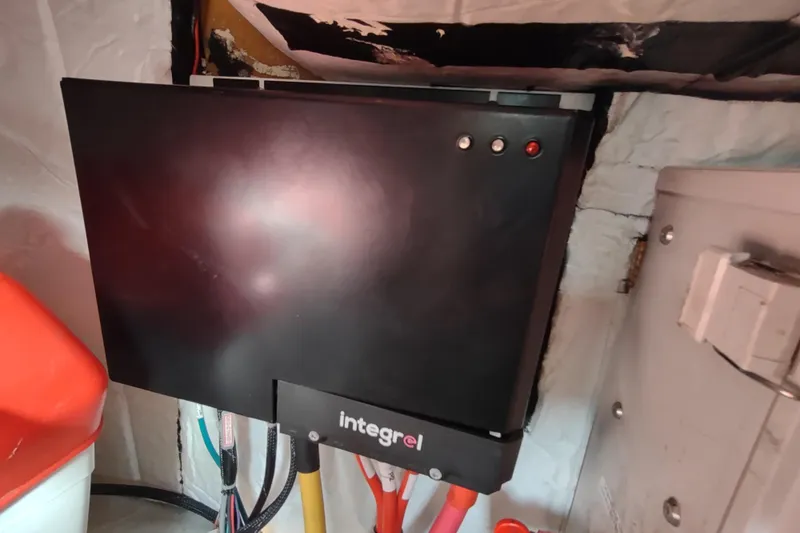 Slide: The Image of Electrical system in a 2020 Outremer 51 yacht, featuring an Integrel unit. - 123