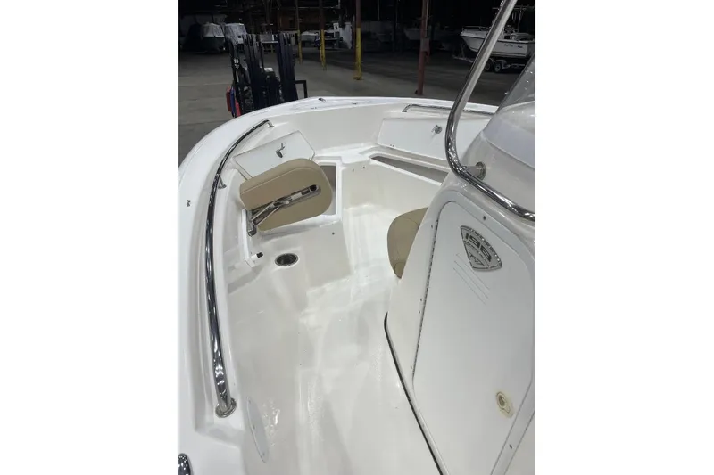 Slide: The Image of Tidewater 198 CC Adventure 2016 - 51