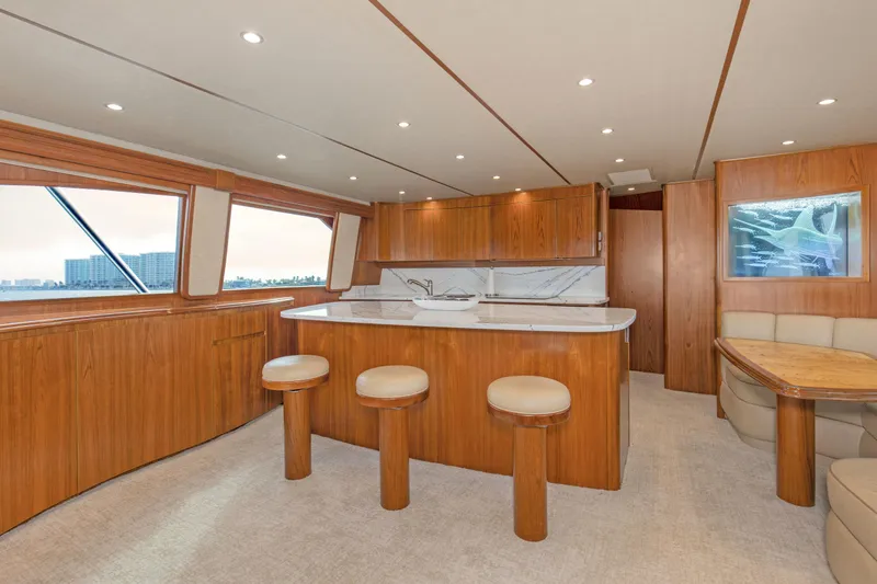 Slide: The Image of Viking 70 Convertible 2015 - 54
