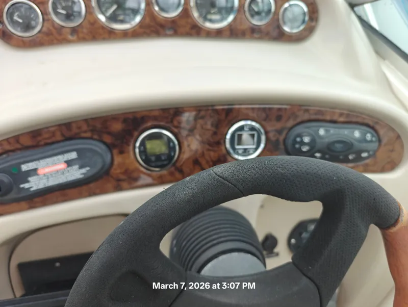 Slide: The Image of Sea Ray Sundancer 2002 - 11