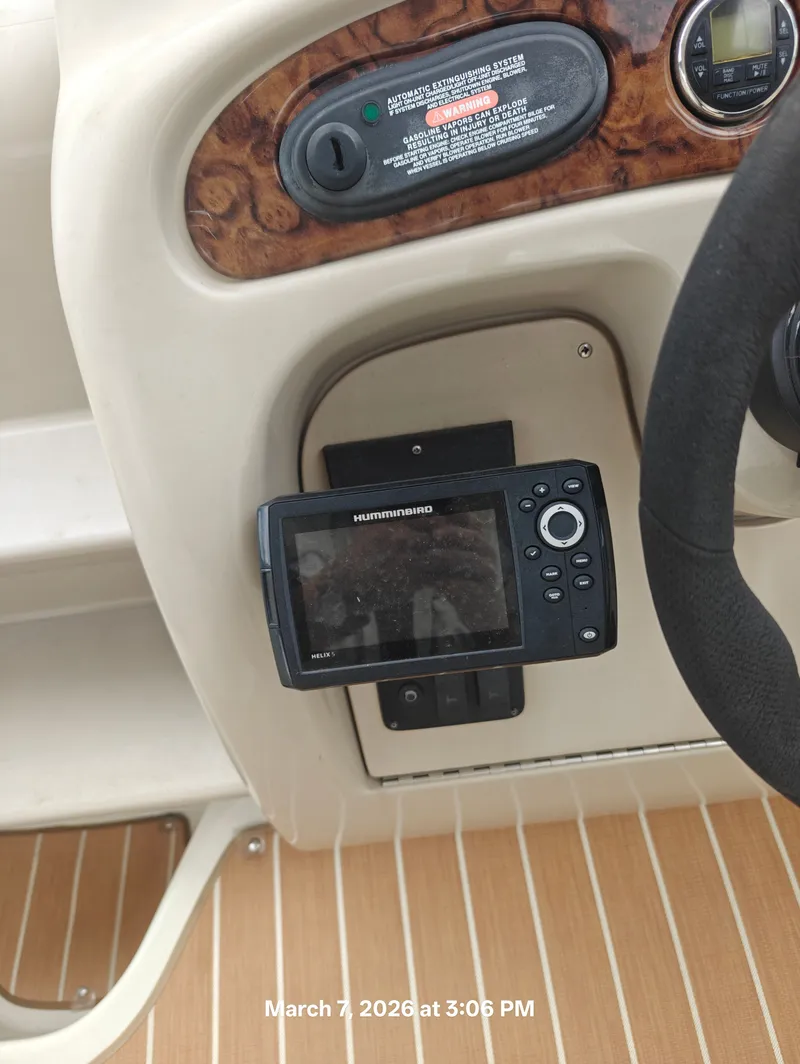 Slide: The Image of Sea Ray Sundancer 2002 - 12