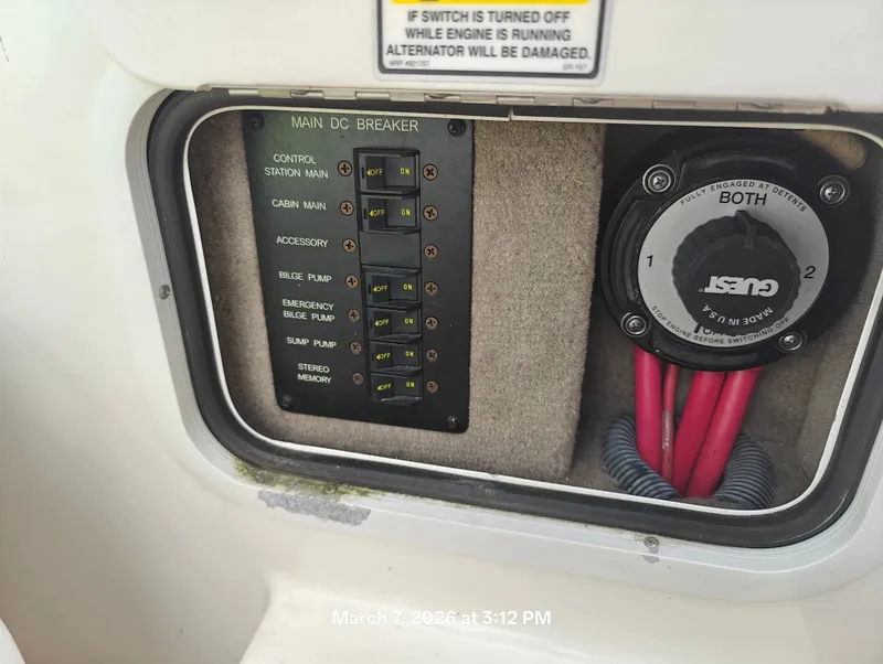 Slide: The Image of Sea Ray Sundancer 2002 - 15