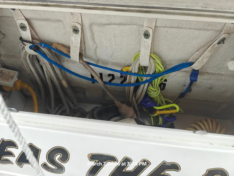 Slide: The Image of Sea Ray Sundancer 2002 - 29