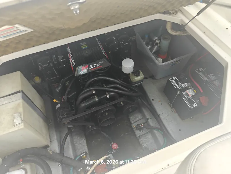 Slide: The Image of Sea Ray Sundancer 2002 - 30