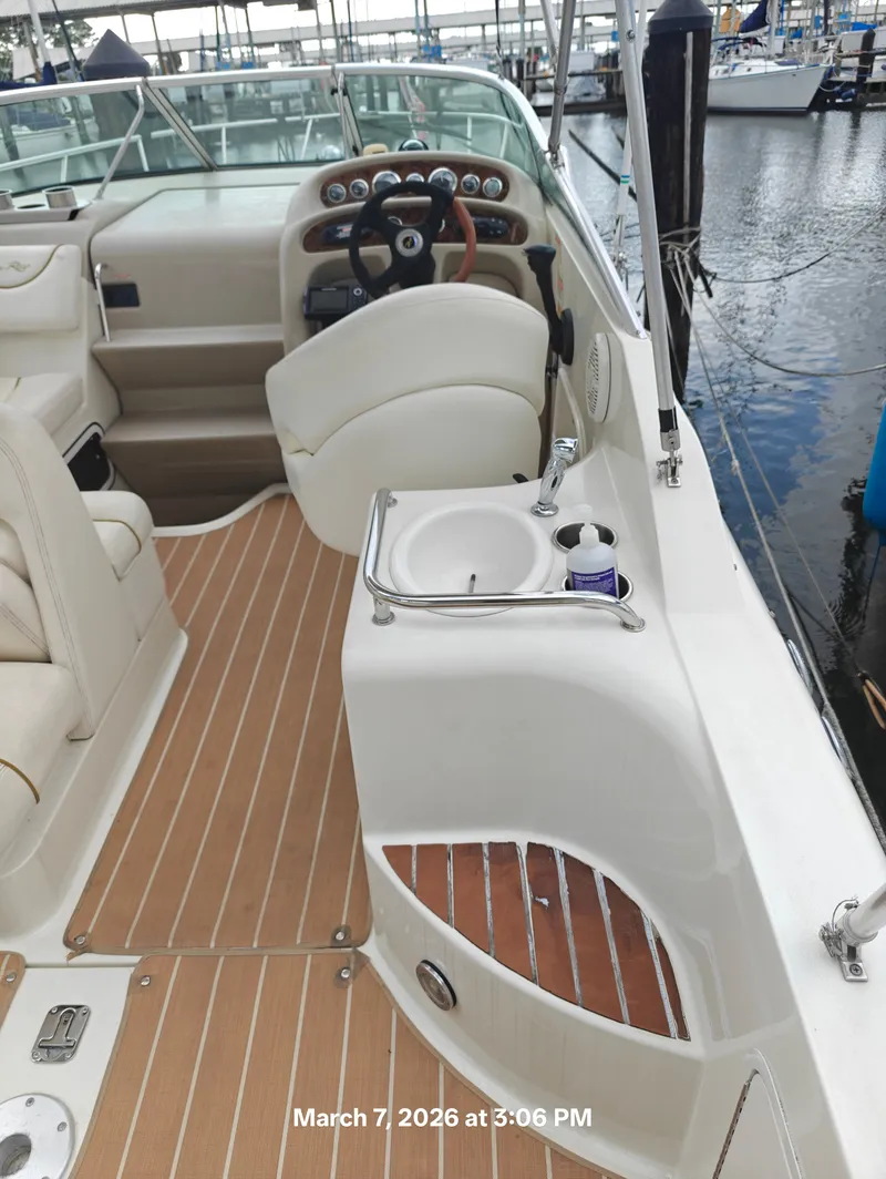 Slide: The Image of Sea Ray Sundancer 2002 - 4