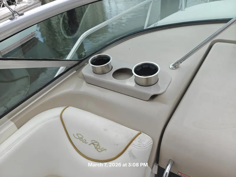 Slide: The Image of Sea Ray Sundancer 2002 - 8