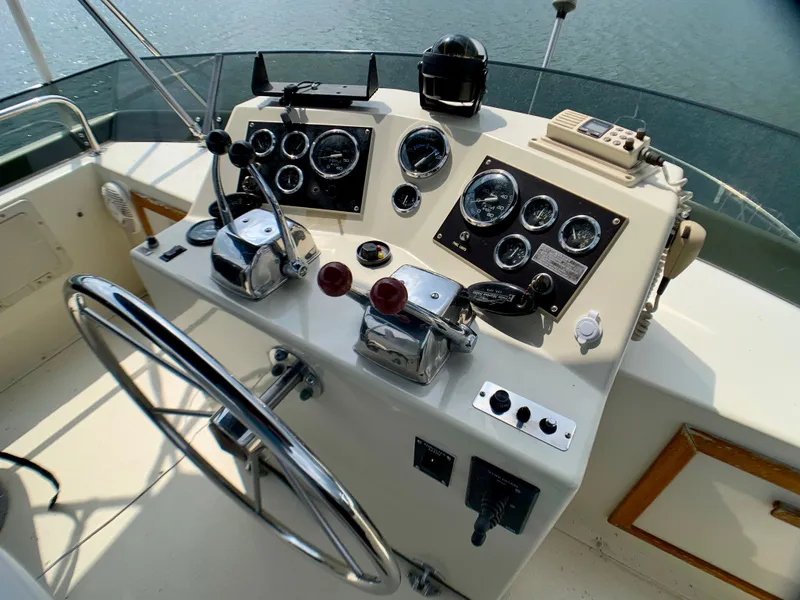 Slide: The Image of Harbor Master 520 Coastal 1988 - 52