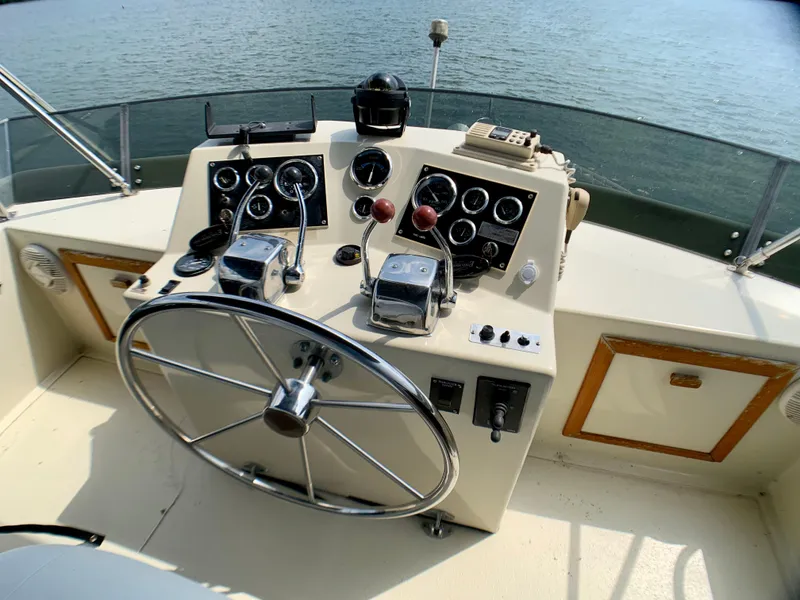 Slide: The Image of Harbor Master 520 Coastal 1988 - 53