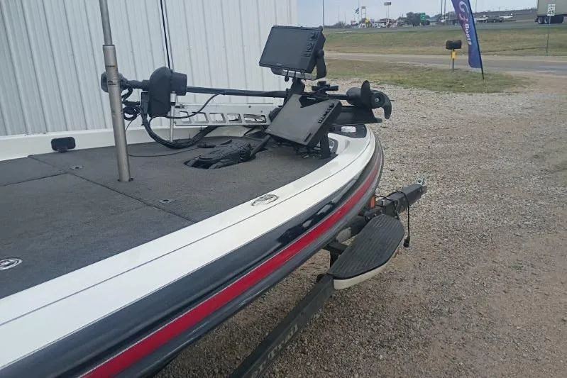 Slide: The Image of 2010 Ranger Z521 boat with fishing equipment and electronics on a trailer. - 3