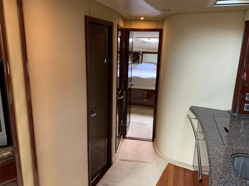 Slide: The Image of Interior of 2007 Sea Ray 52 Sundancer with bedroom view. - 28