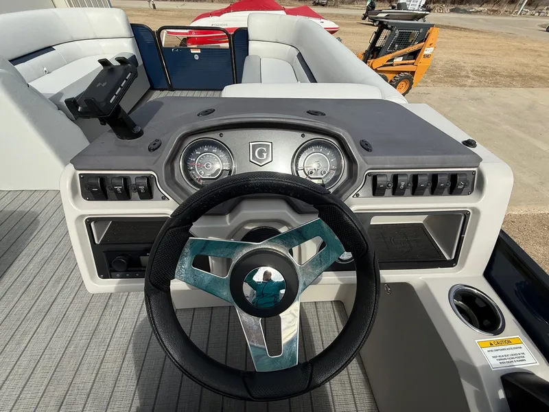 Slide: The Image of Godfrey Sweetwater 2286SB 2022 - 16