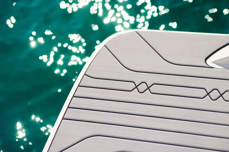 Slide: The Image of Sea Ray SPX 210 Outboard 2026 - 5