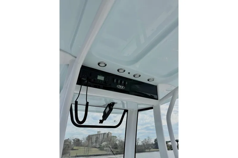 Slide: The Image of 2020 Sea Hunt BX 25 FS boat console with electronics and controls. - 10