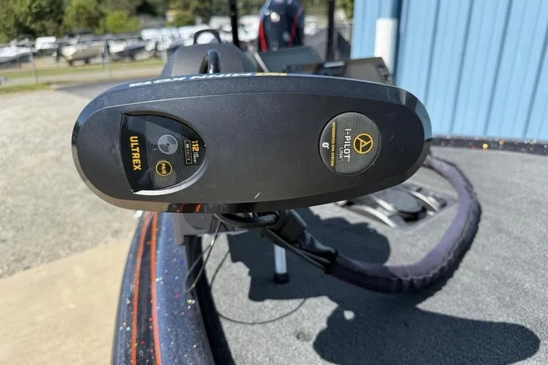Slide: The Image of 2019 Skeeter ZX250 with Ultrex i-Pilot Link trolling motor, close-up view. - 6