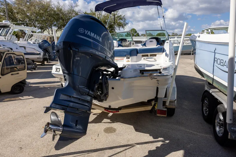 Slide: The Image of 2018 Chaparral 21 H2O Sport OB with Yamaha outboard engine on trailer. - 3